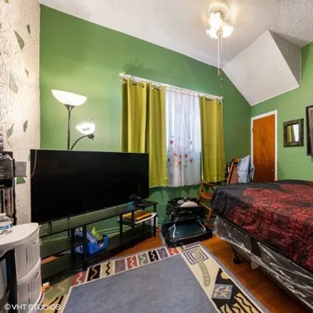 Image 7 - 10000 South Wallace Street, Chicago, IL 60628, USA - House for sale