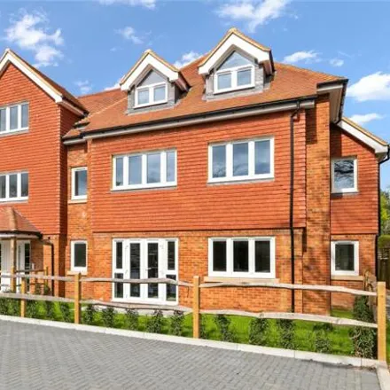 Buy this 2 bed apartment on 88 Doods Park Road in Reigate, RH2 0RR