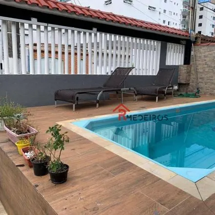 Buy this 4 bed house on Rua Guilherme de Almeida in Ocian, Praia Grande - SP