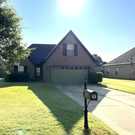 Buy this 4 bed house on 999 Keebler Drive in Southaven, MS 38671