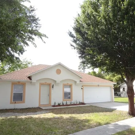 Buy this 3 bed house on 1094 Lamplighter Avenue in Deltona, FL 32725