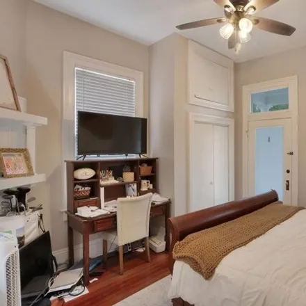 Image 5 - 5024 Magazine St Apt A, New Orleans, Louisiana, 70115 - House for rent