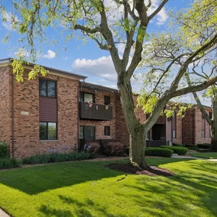 Buy this 2 bed condo on 6779 180th Street in Tinley Park, IL 60477