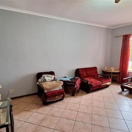 Image 3 - 717 Portia Street, Tshwane Ward 45, Gauteng, 0042, South Africa - Apartment for rent