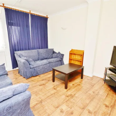 Image 1 - Archway, 50-52 Archers Road, Bedford Place, Southampton, SO15 2LU, United Kingdom - Apartment for rent