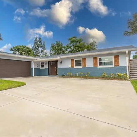 Image 1 - 2021 Seton Drive, Clearwater, FL 33763, USA - House for sale