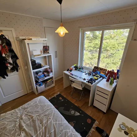 Image 9 - Planetbacken, 147 46 Tumba, Sweden - Apartment for rent