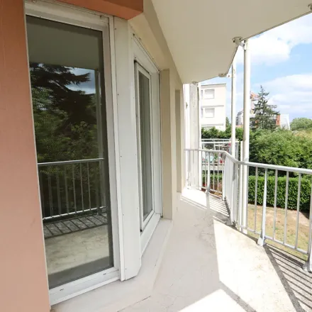 Rent this 2 bed apartment on 294 Rue de la Motte Minsard in 45160 Olivet, France