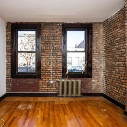Image 5 - 184 Irving Avenue, New York, NY 11237, USA - House for rent