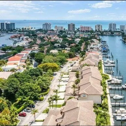 Image 2 - 230 Captains Walk, Delray Beach, FL 33483, USA - Townhouse for sale