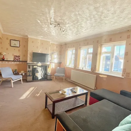Rent this 3 bed apartment on Gravesham in DA12 5RT, United Kingdom