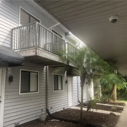 Rent this 2 bed townhouse on 1586 43rd Avenue in Vero Beach, FL 32960