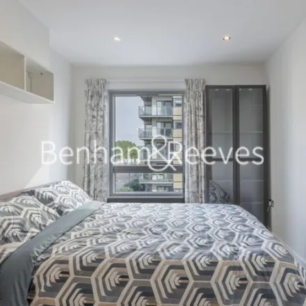 Image 7 - Croft House, Boulevard Drive, London, NW9 5HF, United Kingdom - Apartment for rent