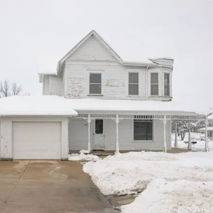 Buy this 4 bed house on 507 1st Avenue East in Cascade, IA 52033