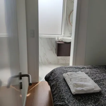 Rent this 1 bed apartment on Porto