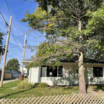 Buy this 2 bed house on 399 West Adams Street in Washington, IA 52353