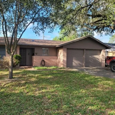 Buy this 3 bed house on 909 West I Avenue in Kingsville, TX 78363
