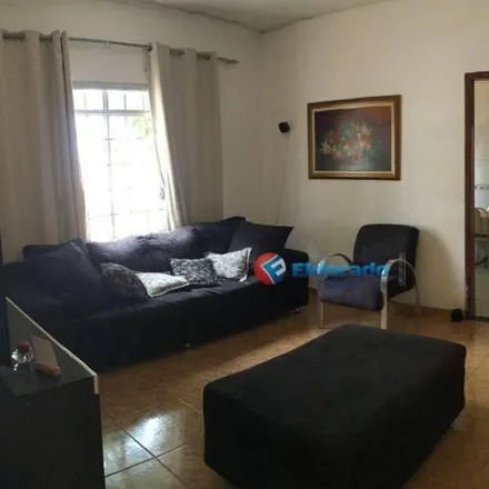 Buy this 2 bed house on Rua João Camilo de Camargo in Remanso Campineiro, Hortolândia - SP
