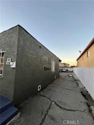 Image 2 - West Imperial Highway, Los Angeles, CA 90061, USA - House for sale