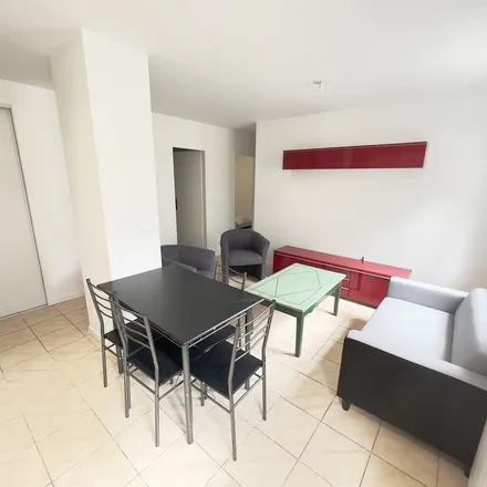 Rent this 4 bed apartment on 5 Allée de la Sylphide in 38100 Grenoble, France