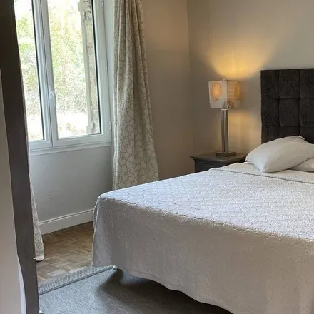 Rent this 3 bed apartment on 47500 Saint-Front-sur-Lémance