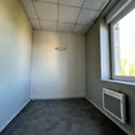Image 2 - 39 Avenue du Général de Gaulle, 12150 Sévérac d'Aveyron, France - Apartment for rent