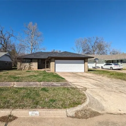 Rent this 3 bed house on 2125 Elmhurst Drive in Norman, OK 73071