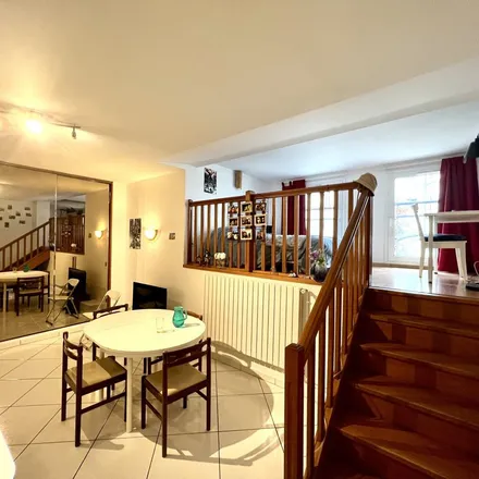 Rent this 1 bed apartment on 17 Rue Saint-Dizier in 54100 Nancy, France