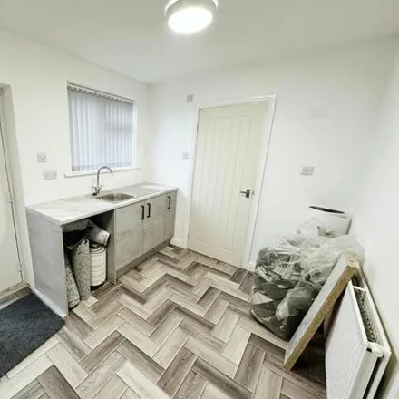 Image 3 - Oakdale Place, Rotherham, S61 2PA, United Kingdom - Duplex for rent