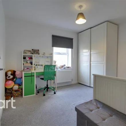 Image 6 - Hampden Road, Badgers Dene, Grays, RM17 5JN, United Kingdom - Apartment for rent