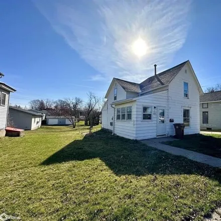 Buy this 3 bed house on 626 Prairie St in Grinnell, Iowa