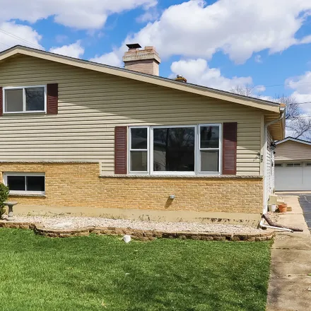 Buy this 3 bed house on 98 Evergreen Avenue in Addison, IL 60101