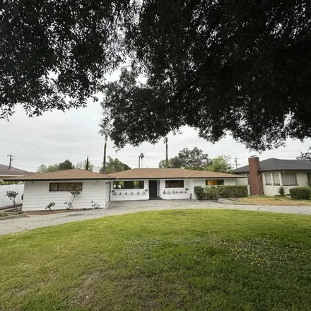 Rent this 3 bed apartment on 3830 Greenhill Road in Pasadena, CA 91107