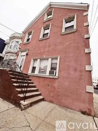 Rent this 2 bed apartment on 154 South St