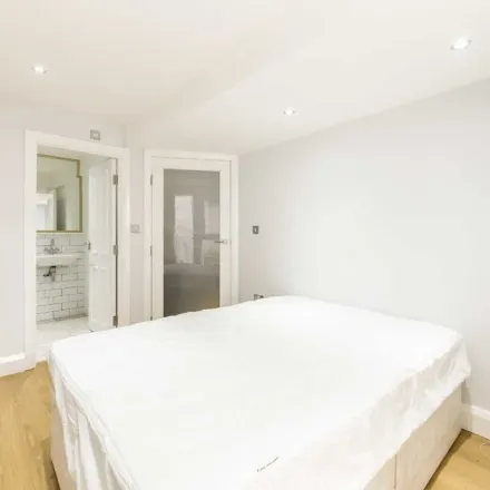 Image 2 - 3 Hormead Road, Kensal Town, London, W9 3NG, United Kingdom - Apartment for rent