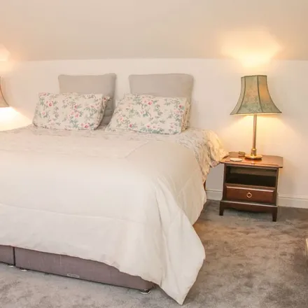 Rent this 3 bed duplex on Shrewsbury in SY2 5EE, United Kingdom