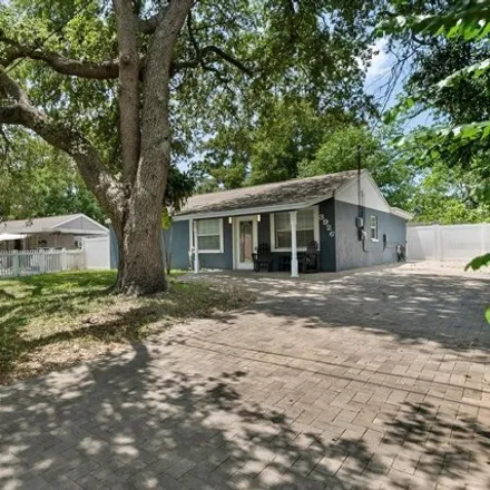 Rent this 3 bed house on 3976 West Cherry Street in Belvedere Acres, Tampa
