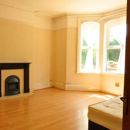 Rent this 2 bed apartment on Avenue Road in Doncaster, DN2 4AH