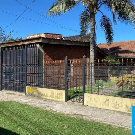 Buy this 2 bed house on Cacique Coliqueo in Piñero, José C. Paz