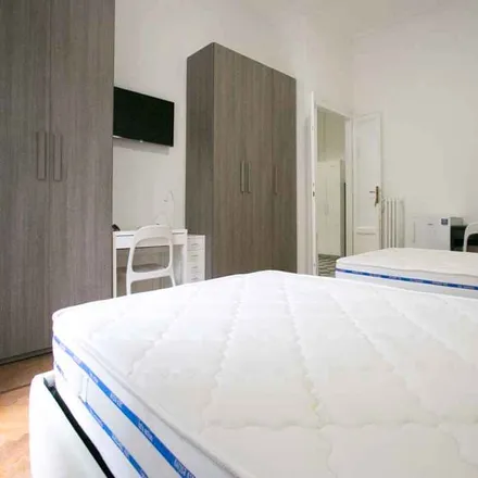Image 2 - Piazza Maria Adelaide di Savoia, 5, 20129 Milan MI, Italy - Room for rent