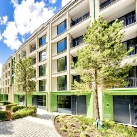Image 2 - Simmonds Court, 24a Earl's Court Gardens, London, SW5 0TR, United Kingdom - Apartment for rent