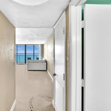 Image 4 - 2401 S Ocean Dr Ph B2, Hollywood, Florida, 33019 - Condo for sale