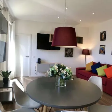 Rent this 3 bed apartment on Madrid in Calle de las Canarias, 5