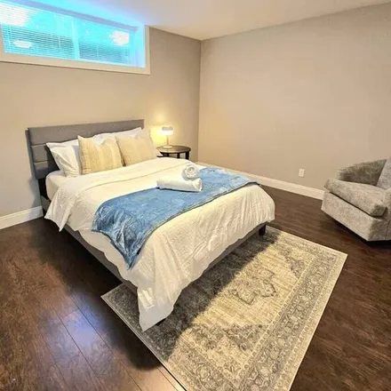Image 2 - Maywood, Burnaby, BC V5G 3K2, Canada - House for rent