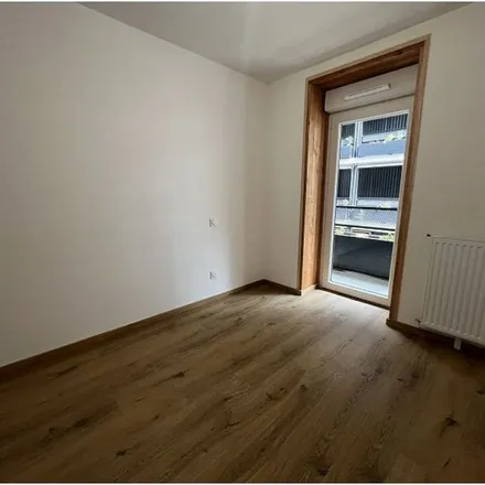 Rent this 3 bed apartment on 81 Rue de Maubec in 31300 Toulouse, France