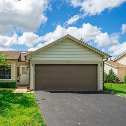 Buy this 3 bed house on 1247 Clematis Drive in Streamwood, IL 60107
