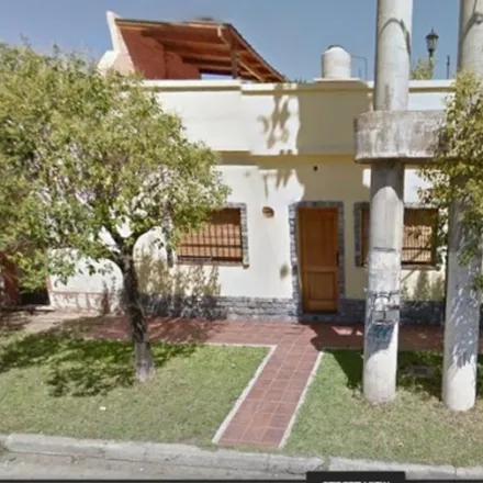 Buy this studio apartment on Juan Maza 1090 in Partido de Morón, 1708 Morón