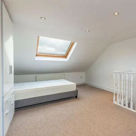 Image 3 - 26 Stracey Road, London, E7 0HG, United Kingdom - Townhouse for sale