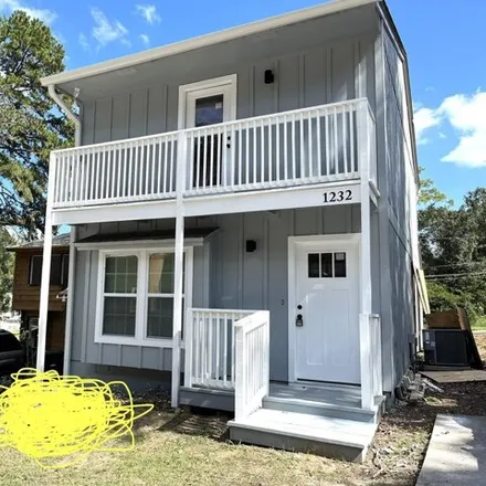 Buy this 2 bed townhouse on SL6 in Hidden Place, Tallahassee