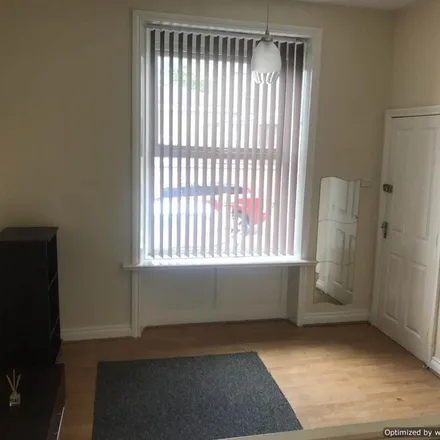 Image 3 - Cleveland Road, Lindley, HD1 4PW, United Kingdom - Apartment for rent